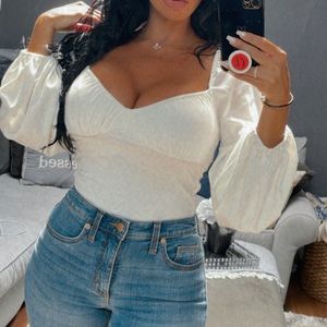 Cute white shirt long sleeves